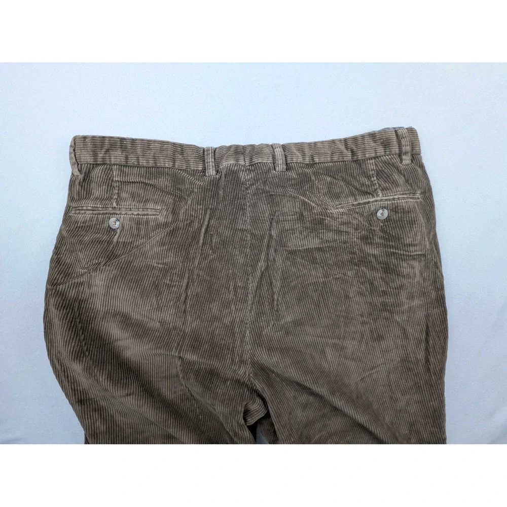 Eddie Bauer Mens Brown Corduroy Pleated Relaxed Fit Pants 36x28 Wide Wale Brown